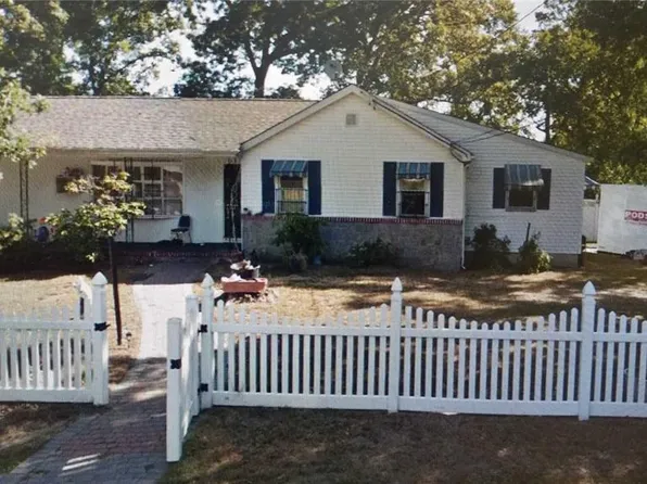 7 Ash Place, Wyandanch, NY 11798