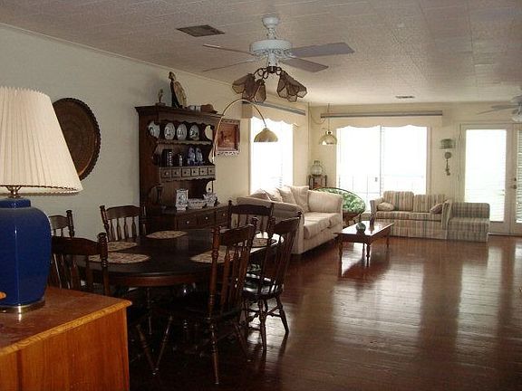 2nd image of 184 Dominique Ct