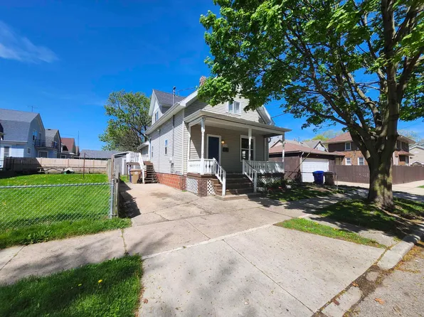 2014 67th St, Kenosha, WI 53143