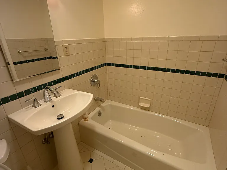 2077 Jackson St #105 — Photo 11