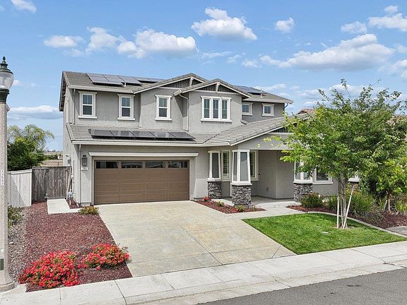 2nd image of 2984 Ridgecrest Dr