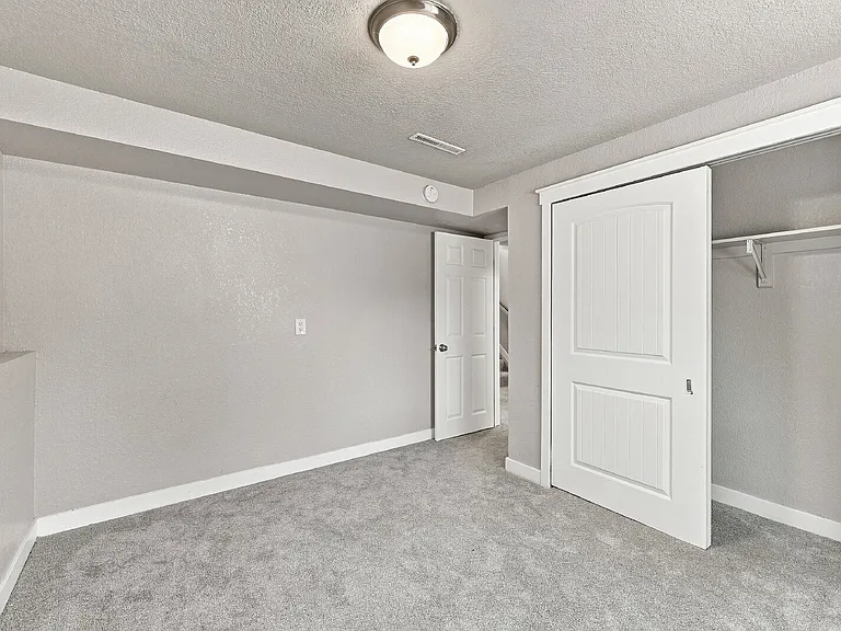 2523 Ember Dr — Photo 24