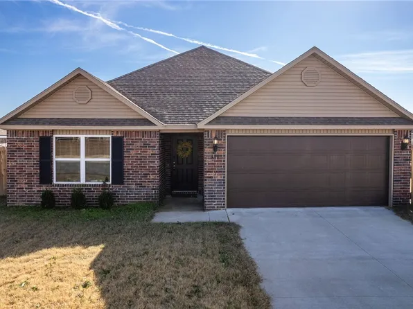 899 Maddy St, Elkins, AR 72727