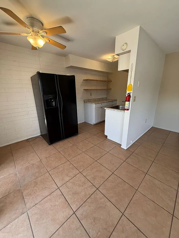 2 bed, 1.0 bath, 800 sqft, $1,200 — Photo 4