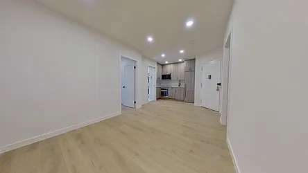 Rented by R New York