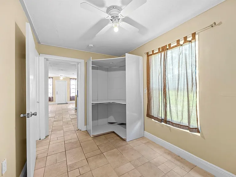 120 Pleasant Pl — Photo 8