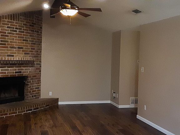 4th image of 5703 Elm Branch Dr