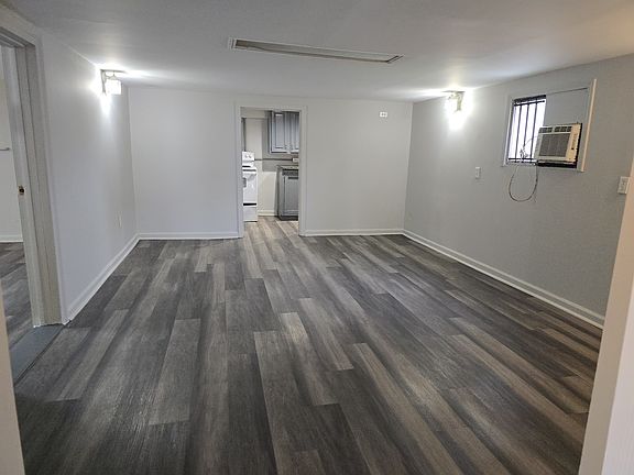 4th image of 430 Westwood Dr #1