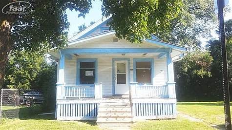 1st image of 113 E Lorado Ave