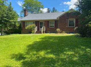 1400 Spottswood Dr, Farmville, VA 23901