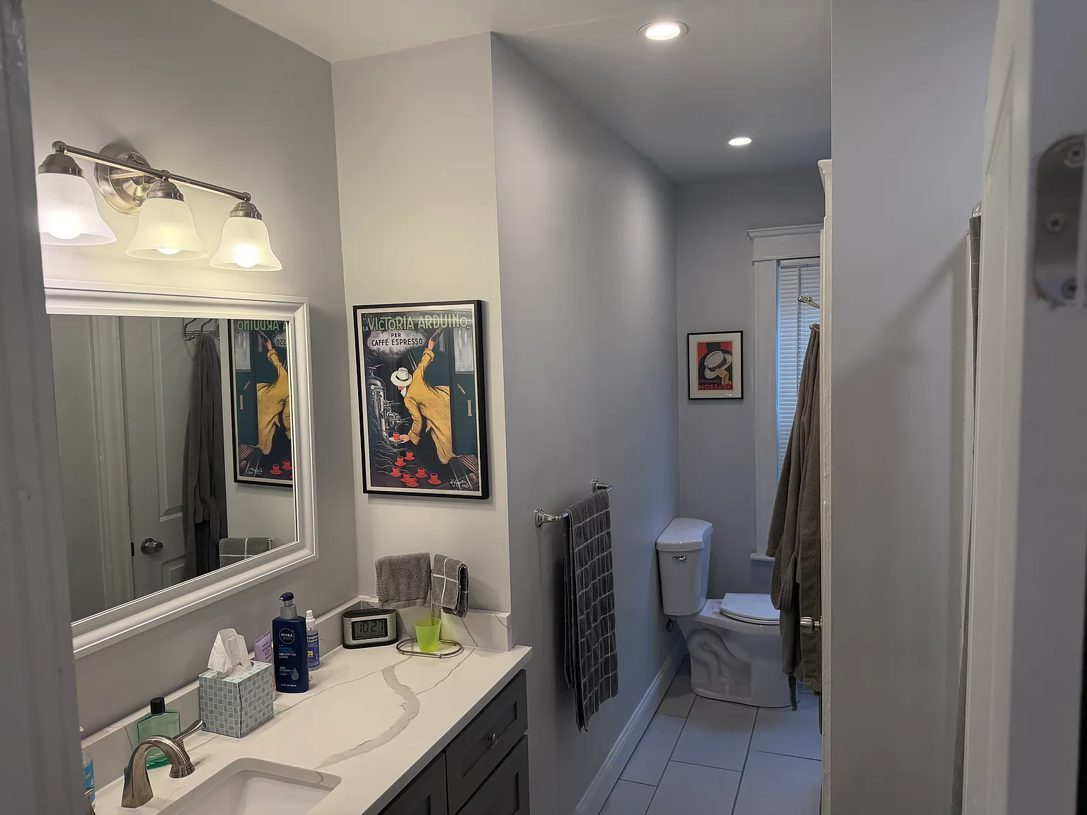 3 bed, 1200 sqft, $2,900 — Photo 2