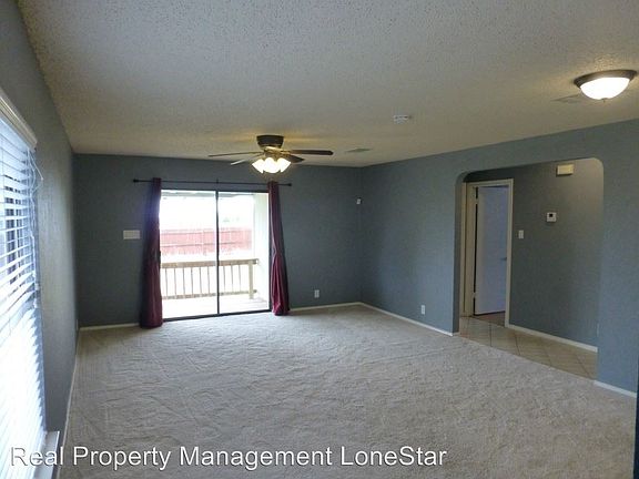 5th image of 2938 Donnell Dr