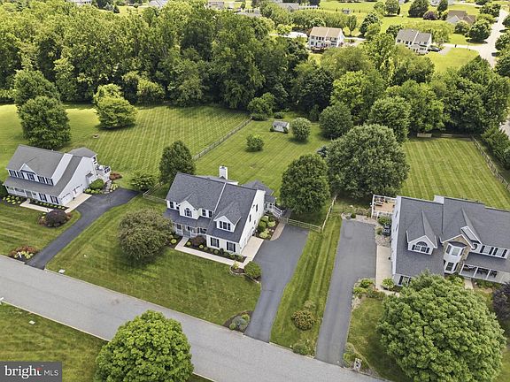 5th image of 103 Zachary Ct