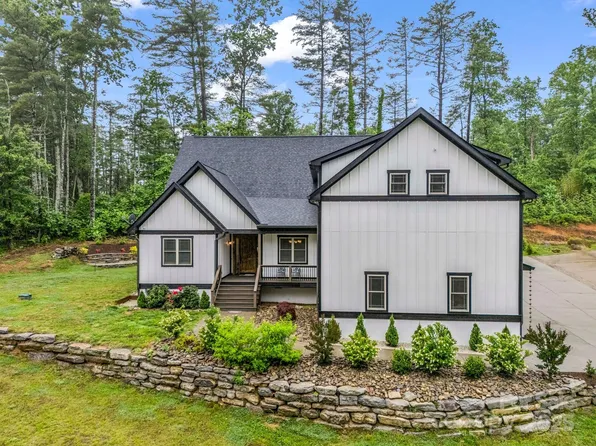 165 Kirkwood Hill Ln, Hendersonville, NC 28739