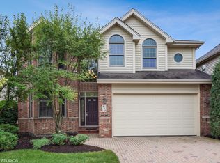 849 Breton Lakes Dr, Willowbrook, IL