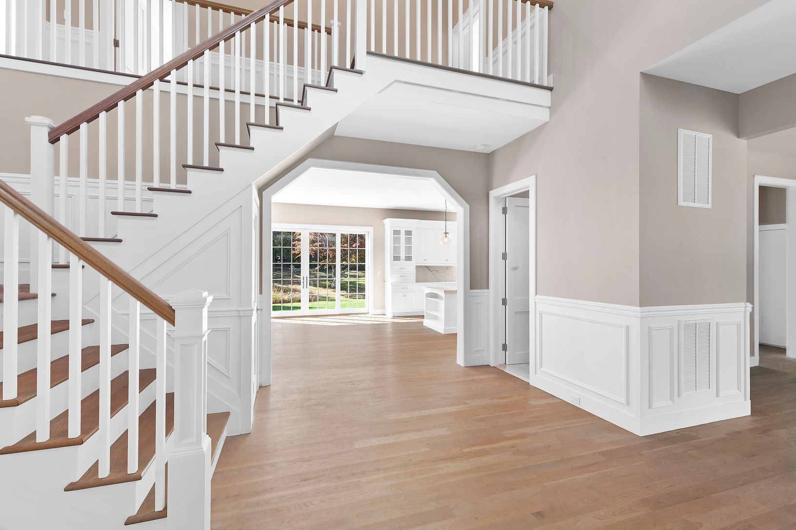  Beautiful Entrance Foyer & Stairs
