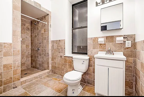 Rented by REAL New York | media 3