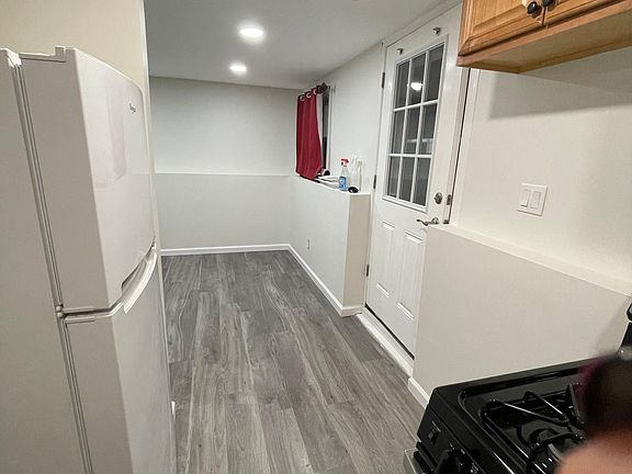 2nd image of 37 E Merritt St #1