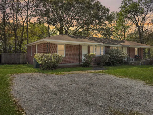 1129 Berkeley St #A, Hanahan, SC 29410