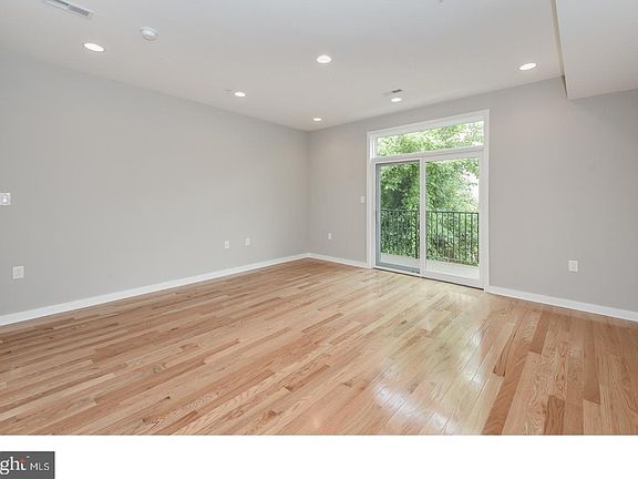 2nd image of 1735 Brandywine St #2