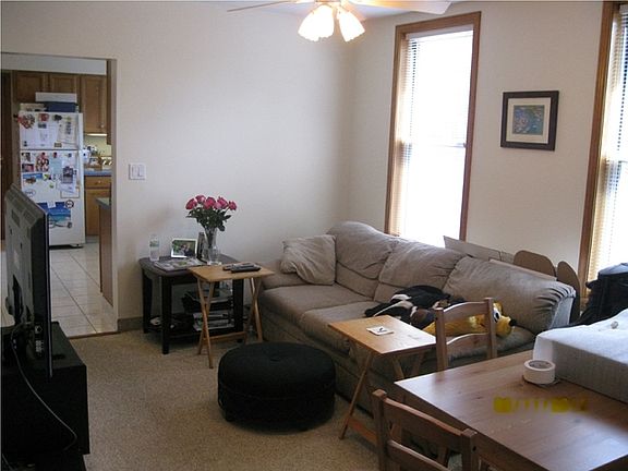 2nd image of 2915 N Southport Ave APT 2R