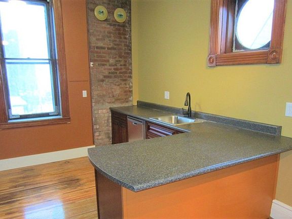 5th image of 636-640 South Ave #640-1