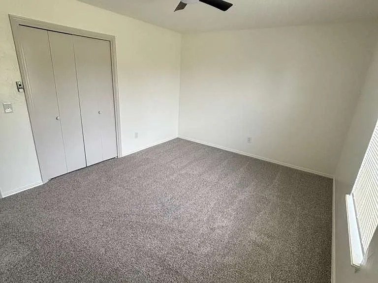 509 SW 25th Pl — Photo 11