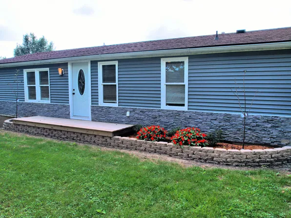 6138 N 300 E, La Porte, IN 46350