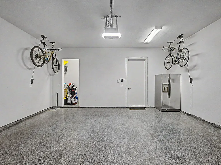 3700 W Beverly Dr — Photo 20