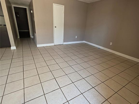 2nd image of 1121 E Desert Inn Rd APT 2