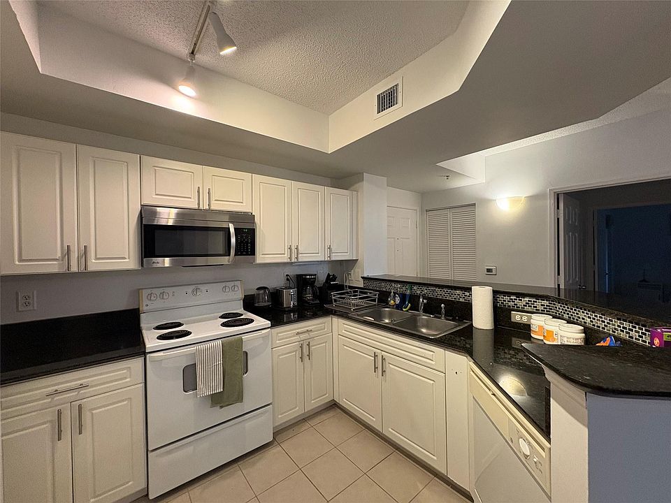 1st image of 780 S Sapodilla Ave Ph 3