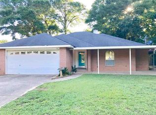 403 Twin Bay Dr, Pensacola, FL 32534