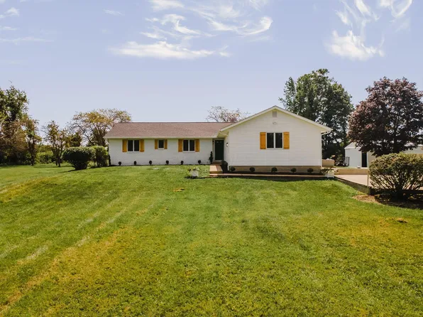 13480 Robins Rd, Westerville, OH 43082