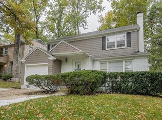 6724 Holmes Rd, Kansas City, MO 64131