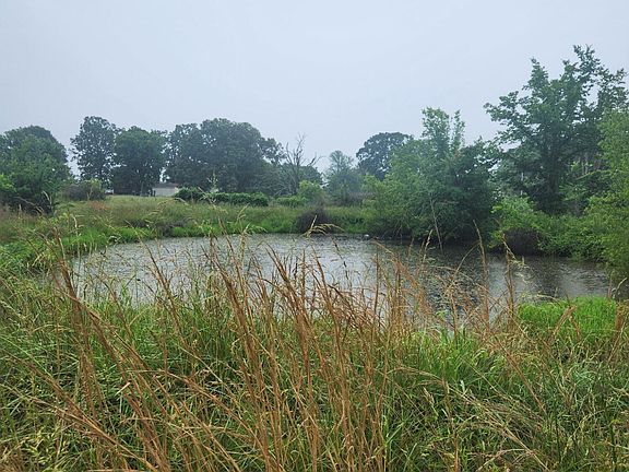 5th image of 2224 Golo Rd