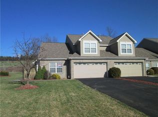 2005 Ironwood Cir, Jeannette, PA 15644