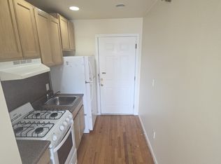 207 Broadway APT 406, Bayonne, NJ 07002