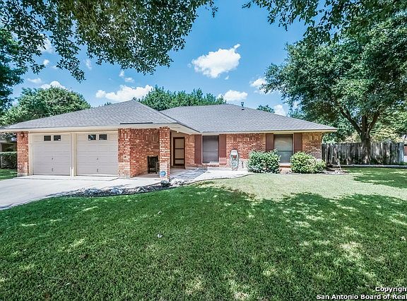 2nd image of 13903 Susancrest Dr