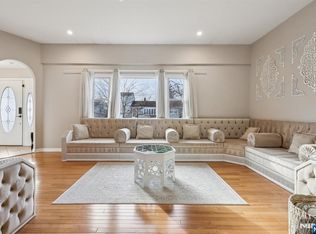 28 George St, Saddle Brook, NJ 07663