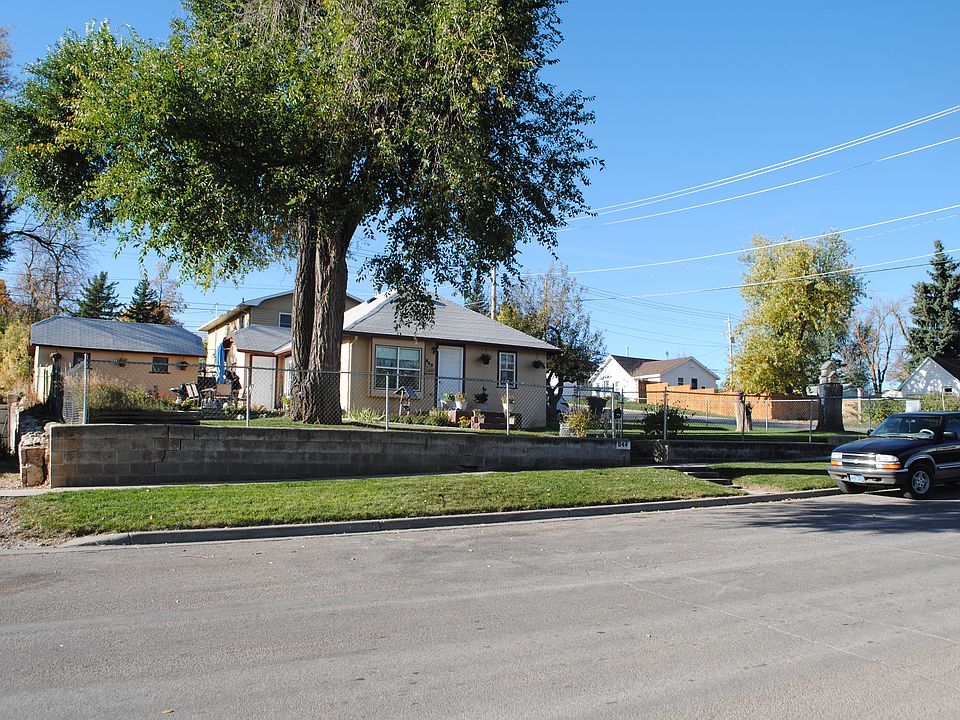 Large corner lot