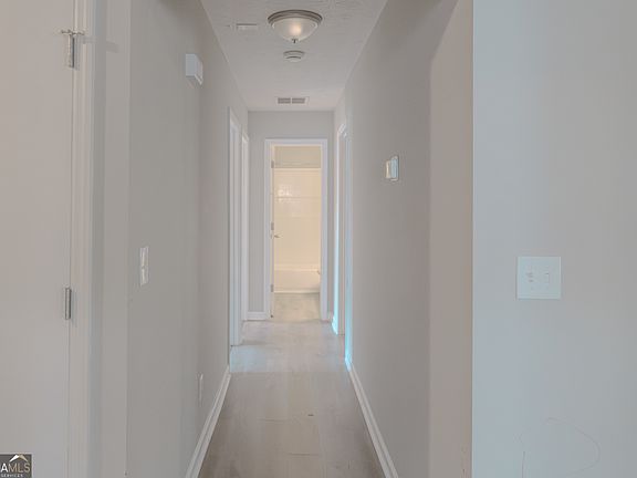 3rd image of 1350 Birdsong Ln