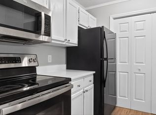 295 Warton Ln APT 8, Fayetteville, NC 28314