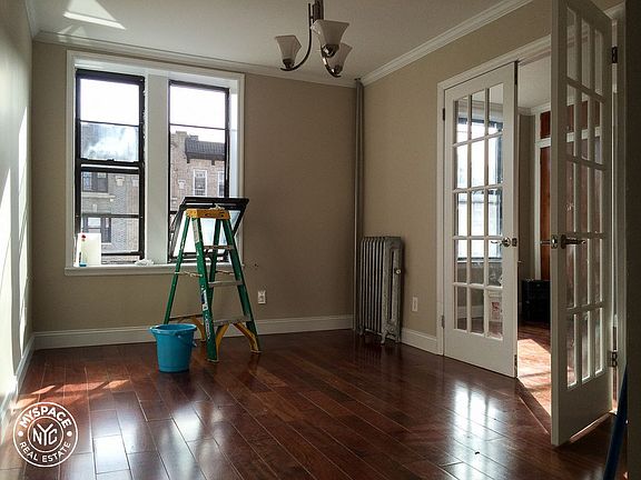 3rd image of 601 Park Pl APT 3A