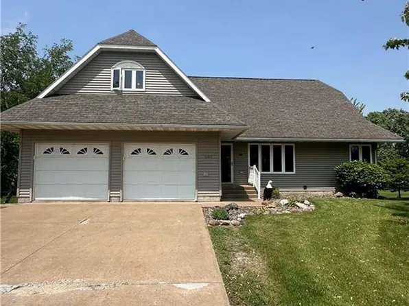 302 West Elm Street, Thorp, WI 54771