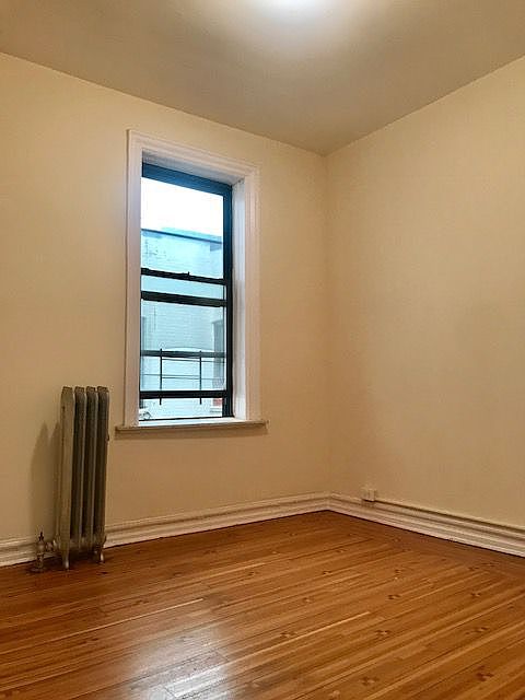 1st image of 7 Prospect Park SW APT 14