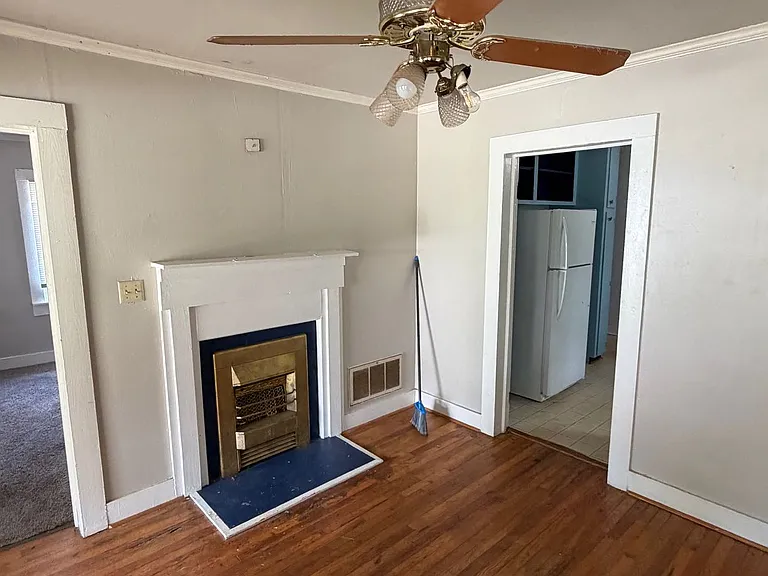 915 Gilder St — Photo 5