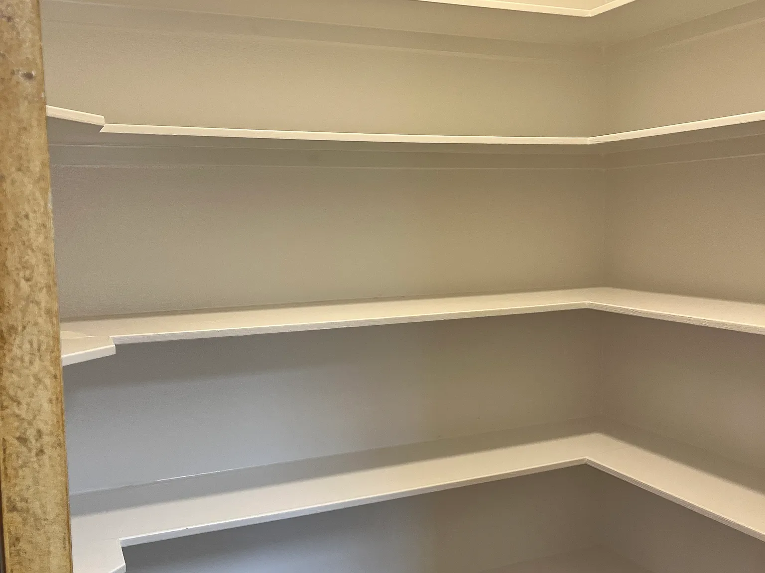 3 bed, 1360 sqft, $1,800 — Photo 3