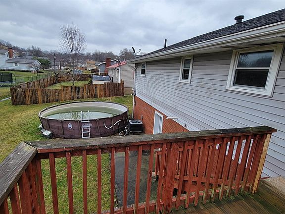 2nd image of 111 Pinewood Ave