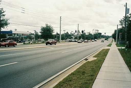 3rd image of 1610 Catalina Blvd