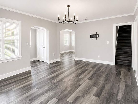 4th image of 9327 NE Glisan St Unit 1